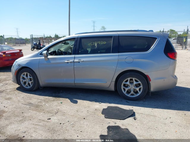Продажа на аукционе авто 2020 Chrysler Pacifica Limited, vin: 2C4RC1GGXLR101614, номер лота: 45220820