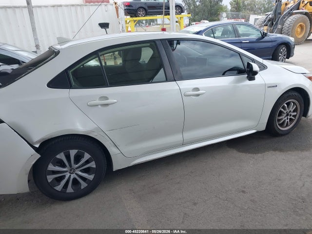 Toyota Corolla Hybrid Le 2020 JTDEBRBE3LJ011098 Image 13