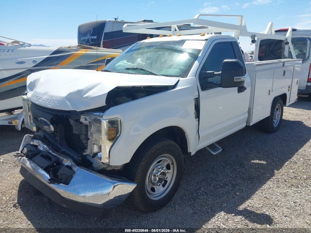 45220846 :رقم المزاد ، 1FDRF3E62KED04095 vin ، 2019 Ford F-350 Chassis Xl مزاد بيع