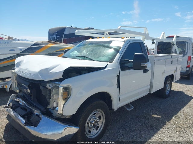 45220846 :رقم المزاد ، 1FDRF3E62KED04095 vin ، 2019 Ford F-350 Chassis Xl مزاد بيع