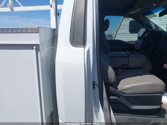 45220846 :رقم المزاد ، 1FDRF3E62KED04095 vin ، 2019 Ford F-350 Chassis Xl مزاد بيع