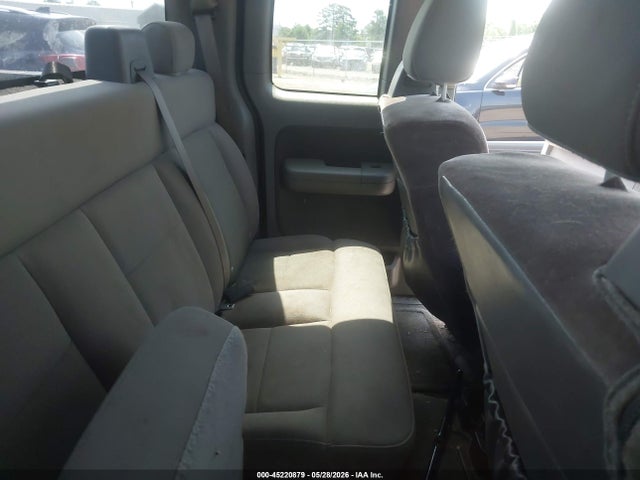 45220879 :رقم المزاد ، 1FTPX12555NB35901 vin ، 2005 Ford F-150 Lariat/xl/xlt مزاد بيع