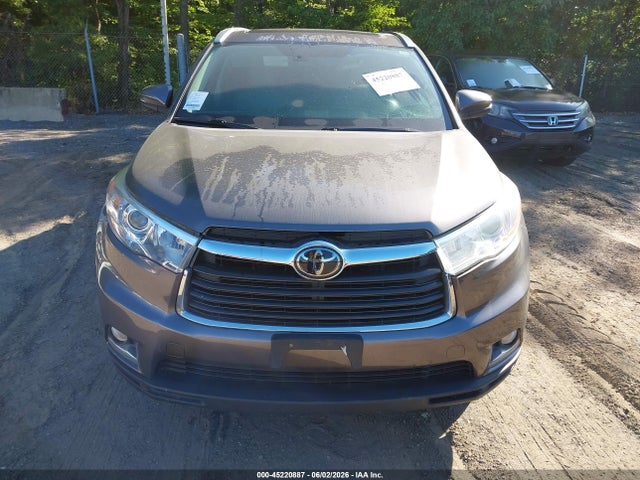 2014 Toyota Highlander Limited Platinum V6 მანქანა იყიდება აუქციონზე, vin: 5TDDKRFH1ES045417, აუქციონის ნომერი: 45220887