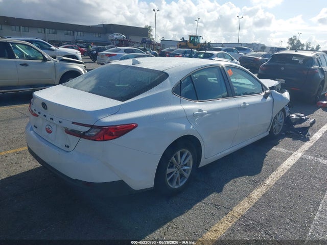 Toyota CAMRY LE 2026 4T1DAACK5TU209096 Image 4