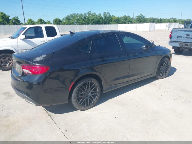 Chrysler 200 S 2015 1C3CCCBG7FN551543 Image 4