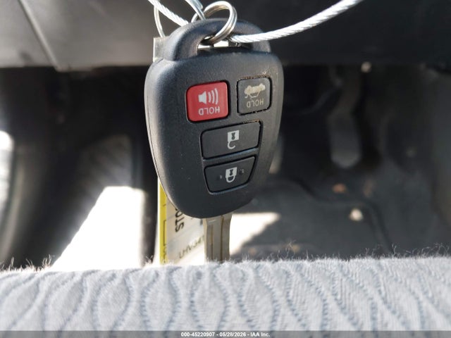 Aukcja sprzedaży 2018 Toyota Corolla Le, vin: 5YFBURHE2JP824848, numer aukcji: 45220907