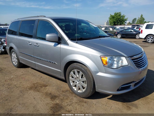 Chrysler Town &amp; Country Touring 2016 2C4RC1BG5GR103848 main image