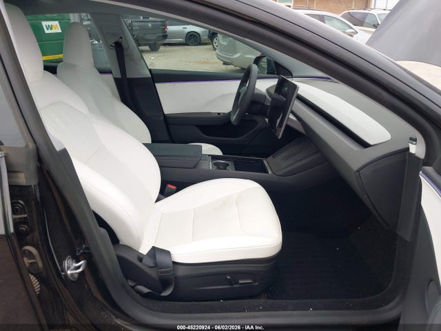 Продажа на аукционе авто 2025 Tesla Model 3 Long Range All-wheel Drive, vin: 5YJ3E1EB0SF935506, номер лота: 45220924