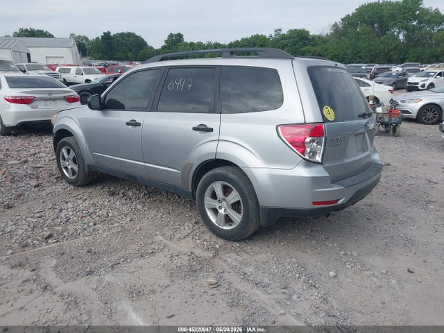 45220947 :رقم المزاد ، JF2SHABCXDH402423 vin ، 2013 Subaru Forester 2.5x مزاد بيع