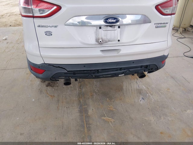 45220985 :رقم المزاد ، 1FMCU0JX9FUC24054 vin ، 2015 Ford Escape Titanium مزاد بيع