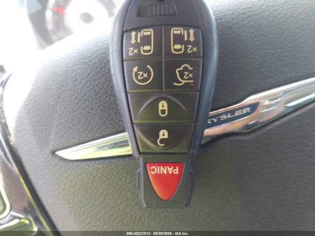 2014 Chrysler Town & Country Touring-l 30th Anniversary მანქანა იყიდება აუქციონზე, vin: 2C4RC1CG6ER421439, აუქციონის ნომერი: 45221012