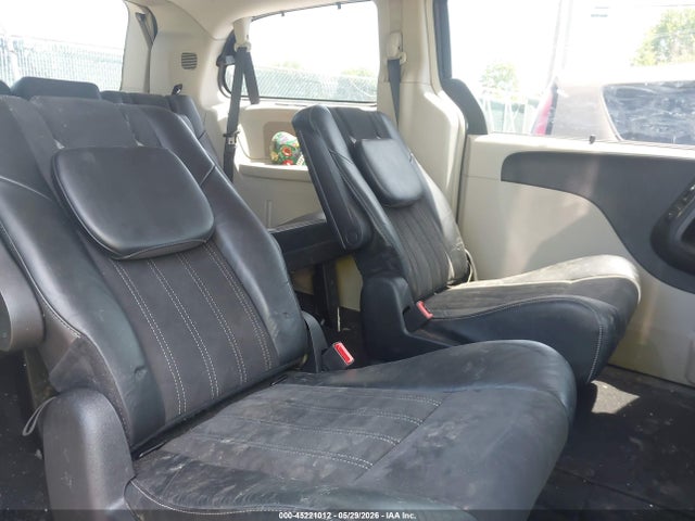 2014 Chrysler Town & Country Touring-l 30th Anniversary მანქანა იყიდება აუქციონზე, vin: 2C4RC1CG6ER421439, აუქციონის ნომერი: 45221012