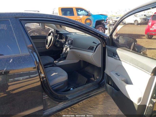Продажа на аукционе авто 2018 Hyundai Elantra Se, vin: 5NPD74LF8JH344250, номер лота: 45221044