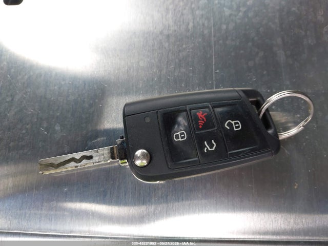 3VV1B7AX4KM061470 Volkswagen Tiguan 2.0t S