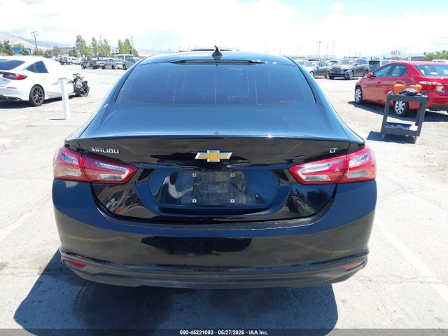 1G1ZD5ST7NF144447 Chevrolet Malibu Fwd Lt