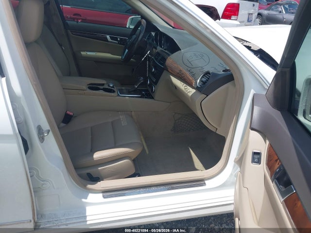 Продаж на аукціоні авто 2013 Mercedes-benz C 250 Sport, vin: WDDGF4HB3DR291756, номер лоту: 45221094