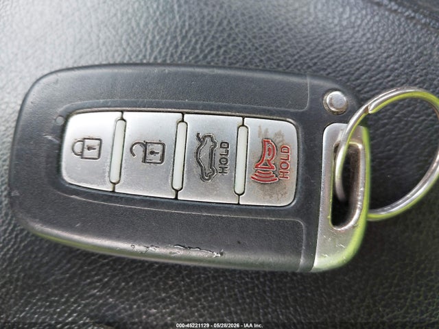 Auction sale of the 2013 Hyundai Sonata Limited 2.0t, vin: 5NPEC4AB1DH676194, lot number: 45221129