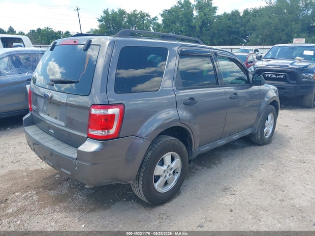 45221170 :رقم المزاد ، 1FMCU0C79BKC51208 vin ، 2011 Ford Escape Xls مزاد بيع