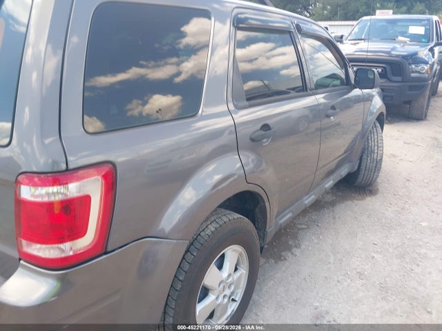 45221170 :رقم المزاد ، 1FMCU0C79BKC51208 vin ، 2011 Ford Escape Xls مزاد بيع