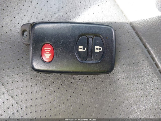 45221187 :رقم المزاد ، JTDKN3DU7A1032187 vin ، 2010 Toyota Prius Iv مزاد بيع