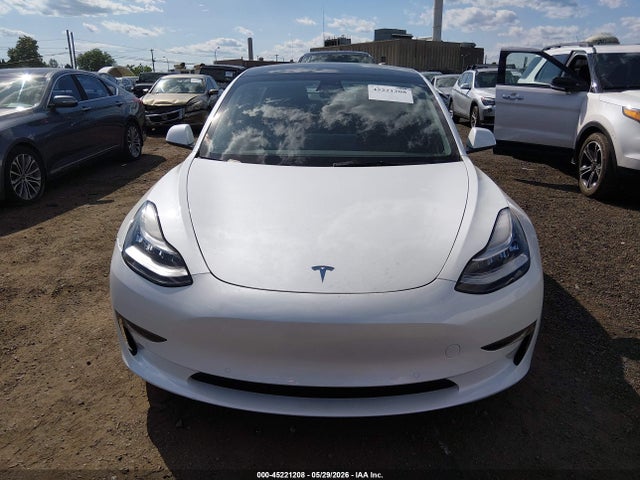 45221208 :رقم المزاد ، 5YJ3E1EB1NF262309 vin ، 2022 Tesla Model 3 Long Range Dual Motor All-wheel Drive مزاد بيع