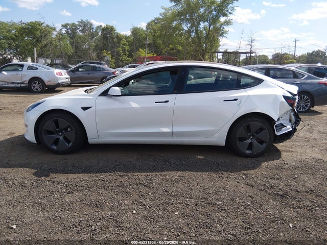 45221208 :رقم المزاد ، 5YJ3E1EB1NF262309 vin ، 2022 Tesla Model 3 Long Range Dual Motor All-wheel Drive مزاد بيع