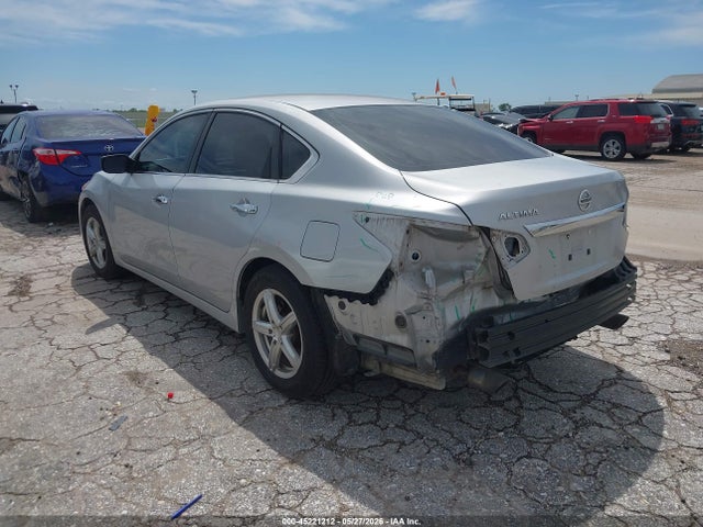 Nissan Altima 2.5 S 2016 1N4AL3AP7GN357722 Image 3
