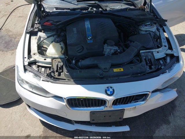 2013 Bmw Activehybrid 3 მანქანა იყიდება აუქციონზე, vin: WBA3F9C57DF484210, აუქციონის ნომერი: 45221239