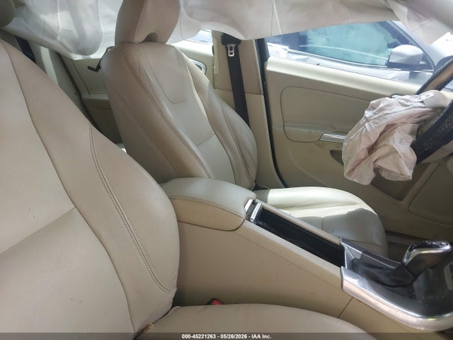 2015 Volvo S60 T5 Premier მანქანა იყიდება აუქციონზე, vin: YV140MFK6F2366540, აუქციონის ნომერი: 45221263
