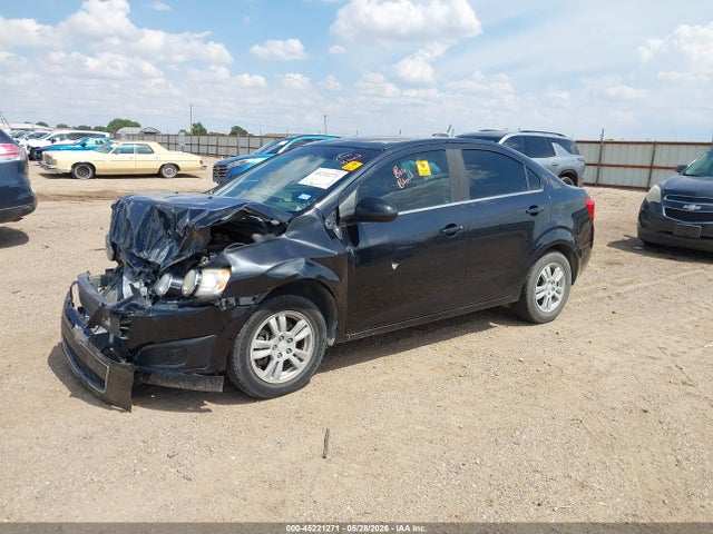 Chevrolet Sonic Lt Auto 2015 1G1JC5SH5F4141569 Image 2