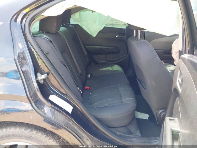Chevrolet Sonic Lt Auto 2015 1G1JC5SH5F4141569 Image 8