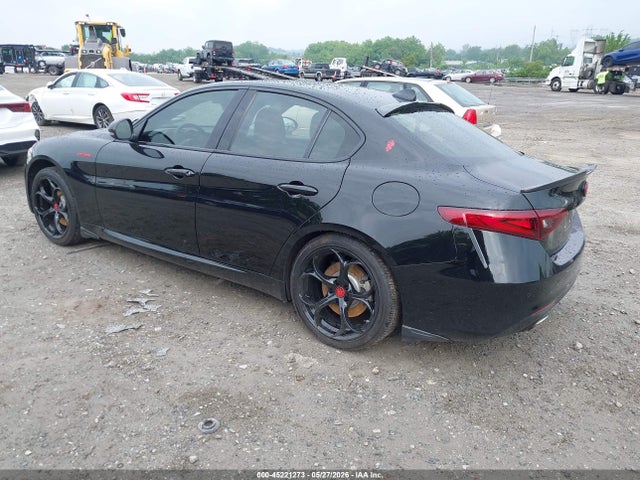 Alfa Romeo Giulia Awd 2018 ZARFAEDN5J7592892 Image 3