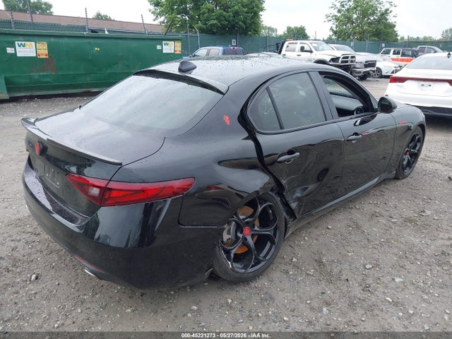Alfa Romeo Giulia Awd 2018 ZARFAEDN5J7592892 Image 4