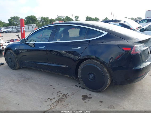 2020 Tesla Model 3 Long Range Dual Motor All-wheel Drive მანქანა იყიდება აუქციონზე, vin: 5YJ3E1EB8LF666270, აუქციონის ნომერი: 45221286