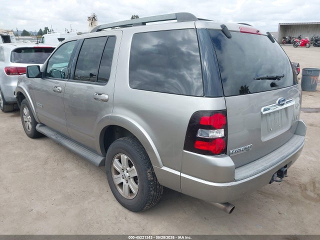 45221343 :رقم المزاد ، 1FMEU63E48UA04587 vin ، 2008 Ford Explorer Xlt مزاد بيع