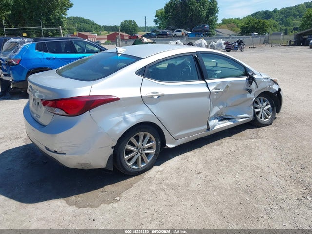 Продажа на аукционе авто 2015 Hyundai Elantra Se, vin: KMHDH4AEXFU235675, номер лота: 45221350