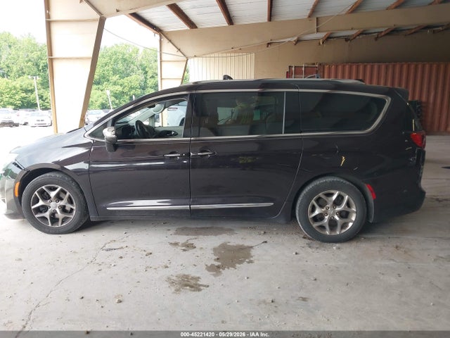 45221420 :رقم المزاد ، 2C4RC1GG9KR561197 vin ، 2019 Chrysler Pacifica Limited مزاد بيع