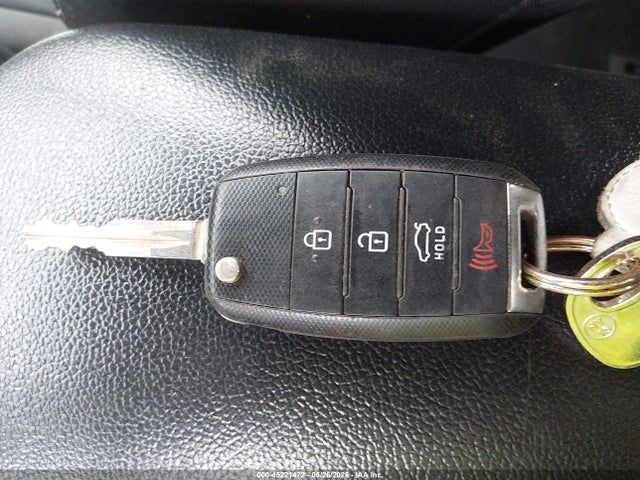 2016 Kia Forte Lx მანქანა იყიდება აუქციონზე, vin: KNAFK4A68G5573852, აუქციონის ნომერი: 45221472