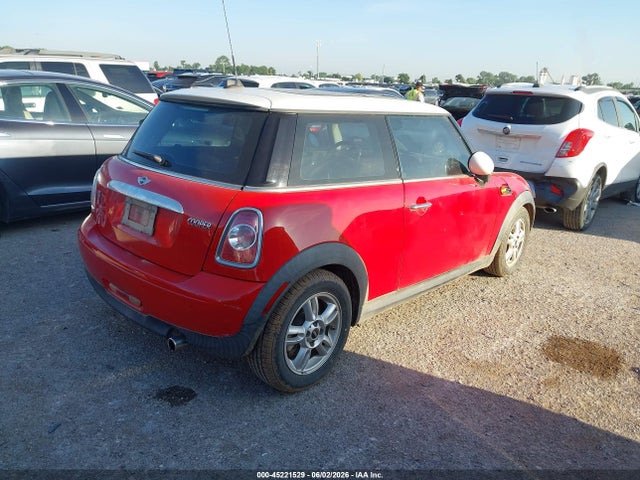 Продаж на аукціоні авто 2013 Mini Hardtop Cooper, vin: WMWSU3C55DT682400, номер лоту: 45221529