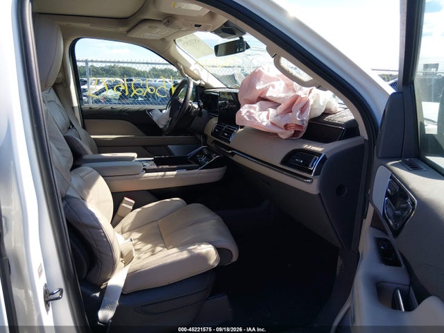 5LMJJ2LT0NEL02135 Lincoln Navigator Reserve
