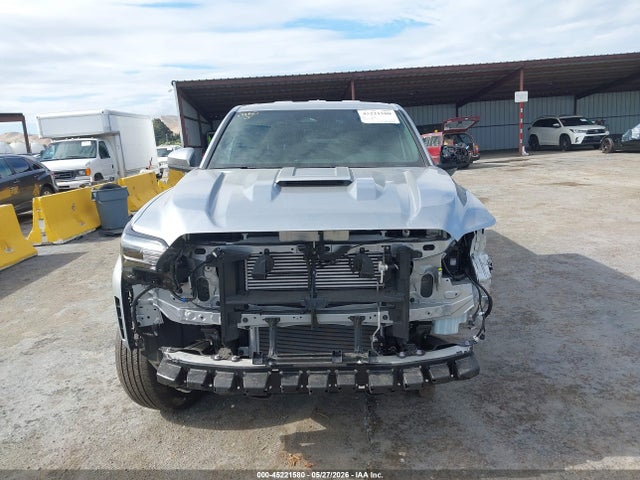 3TMLB5JN0TM214129 Toyota Tacoma Trd Sport