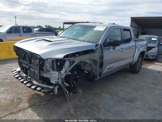 3TMLB5JN0TM214129 Toyota Tacoma Trd Sport