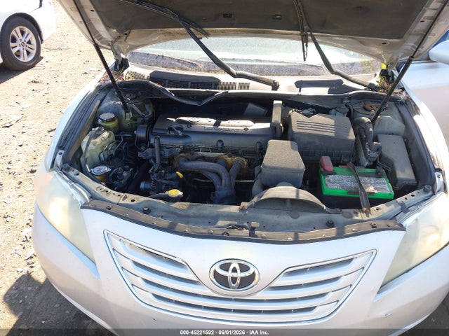 45221592 :رقم المزاد ، 4T1BE46K57U502527 vin ، 2007 Toyota Camry Le مزاد بيع