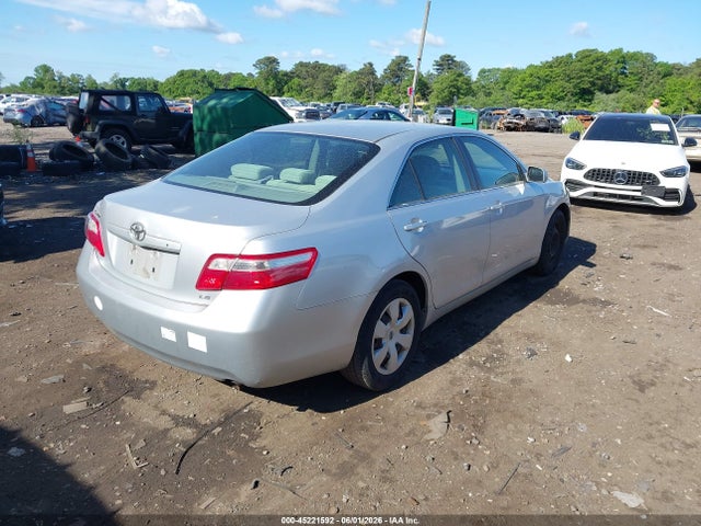 45221592 :رقم المزاد ، 4T1BE46K57U502527 vin ، 2007 Toyota Camry Le مزاد بيع
