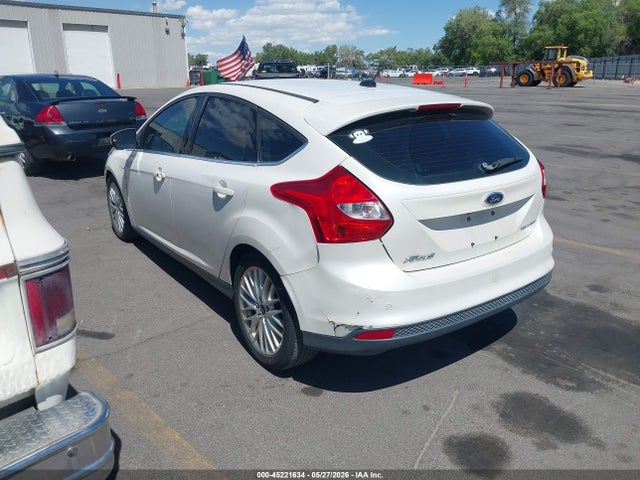 1FADP3N26EL422455 Ford Focus Titanium