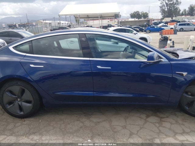 Продаж на аукціоні авто 2019 Tesla Model 3 Long Range/performance, vin: 5YJ3E1EB9KF433139, номер лоту: 45221660