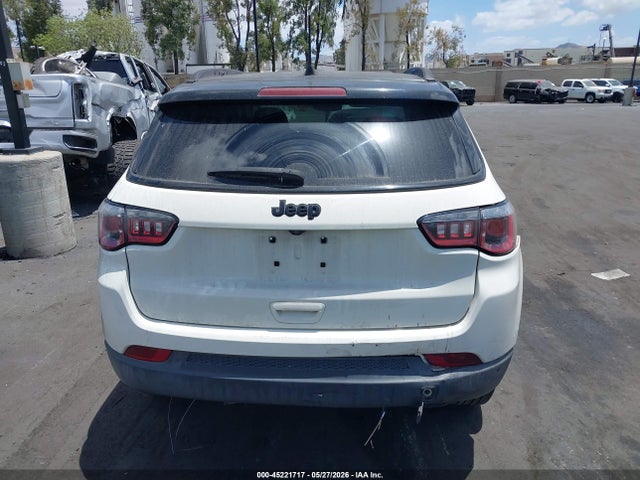 3C4NJCBB6JT502051 Jeep Compass Altitude Fwd