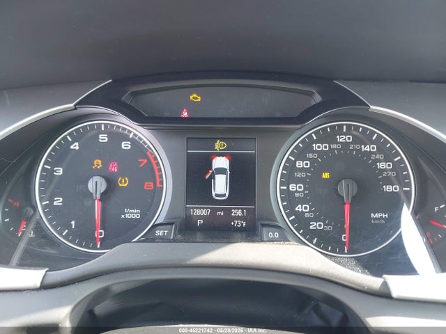 2011 Audi A4 2.0t Premium მანქანა იყიდება აუქციონზე, vin: WAUWFAFL7BA082478, აუქციონის ნომერი: 45221742