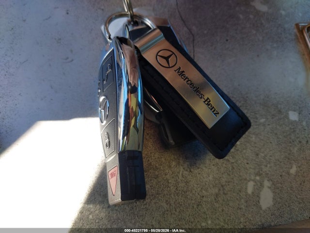 45221795 :رقم المزاد ، WDCTG4GBXJJ431569 vin ، 2018 Mercedes-benz Gla 250 4matic مزاد بيع