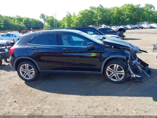 45221795 :رقم المزاد ، WDCTG4GBXJJ431569 vin ، 2018 Mercedes-benz Gla 250 4matic مزاد بيع